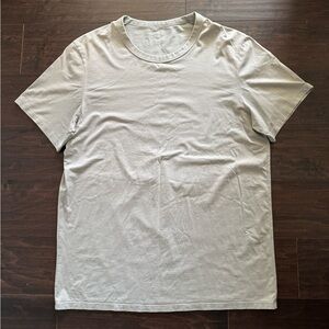 Lululemon 5 Year Basic Shirt Mens S/M Beige excellent condition